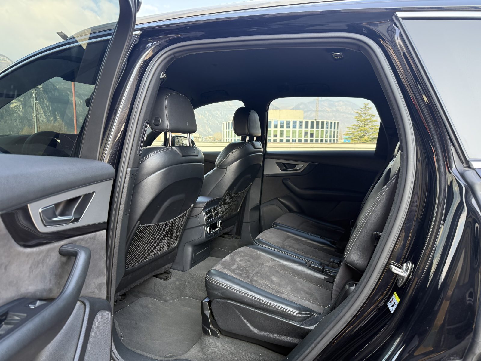 Audi Q7 S-line 7Posti
