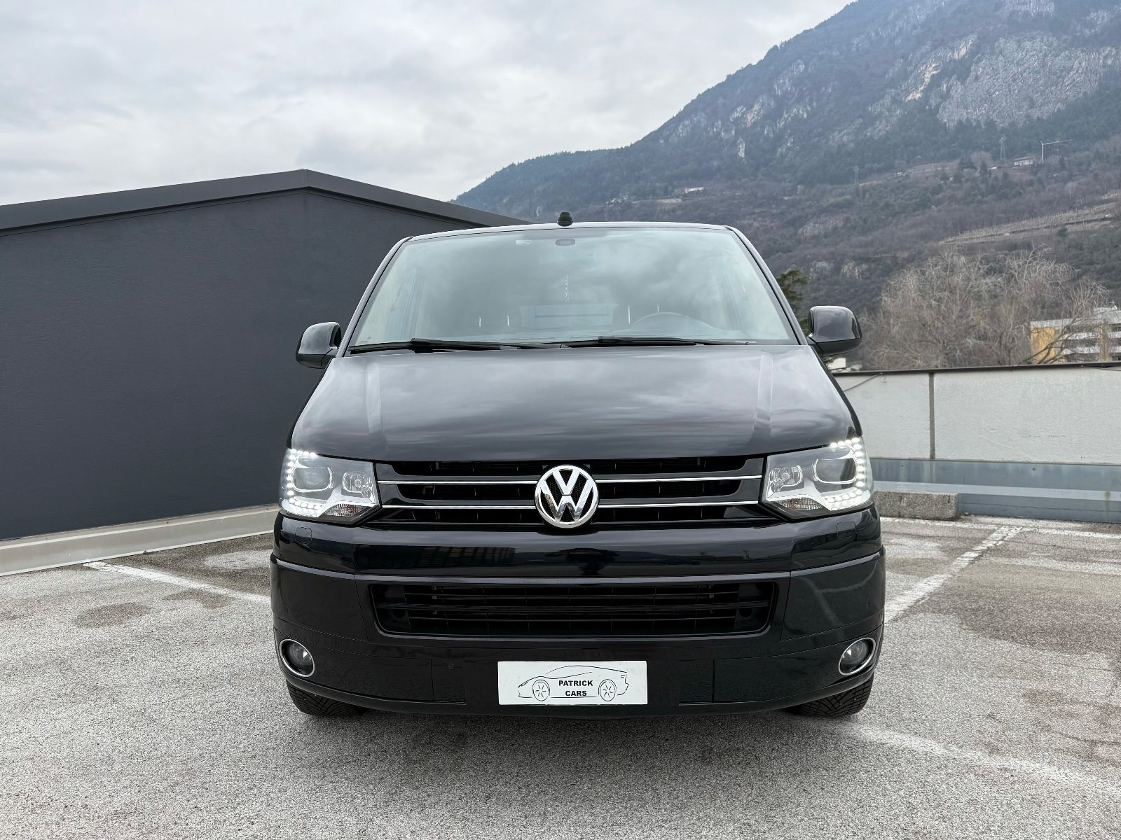 Volkswagen Multivan BUSSINES CLASS VIP