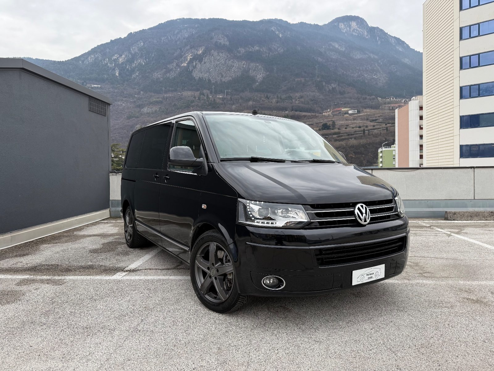 Volkswagen Multivan BUSSINES CLASS VIP